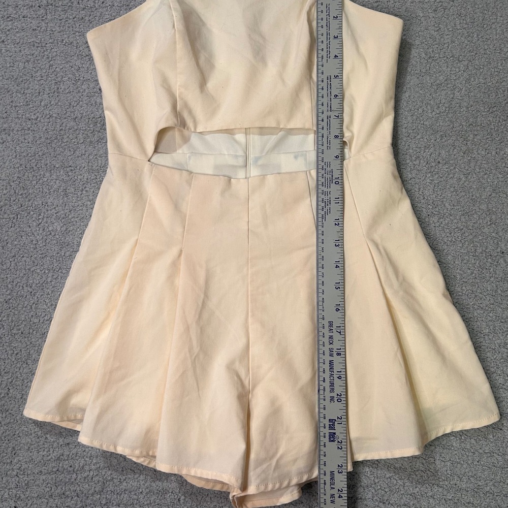 MABLE Romper Cutout‎ Pleated Medium Peach Cream Summer Chic Boho Festival - Picture 2 of 7